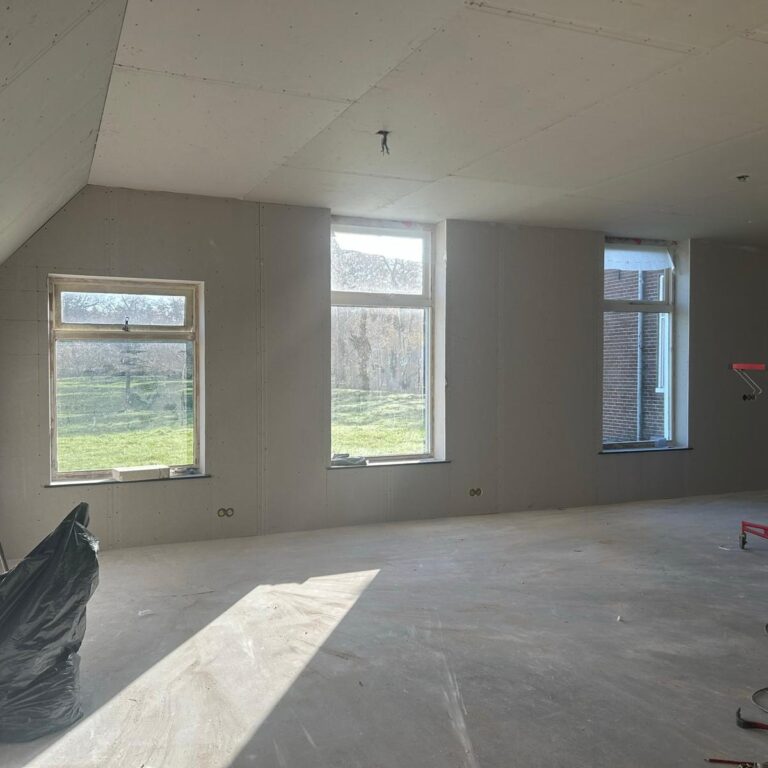 Gipswerkzaamheden aan woning in Friesland